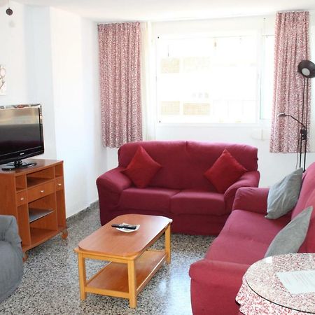Апартаменты Apartamento Plaza Reina Малага Экстерьер фото